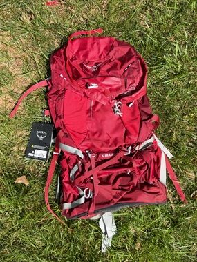 OSPREY Red Daypack with Gray Straps